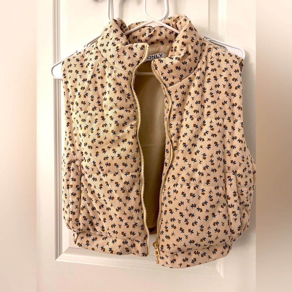 New cozy women floral vest